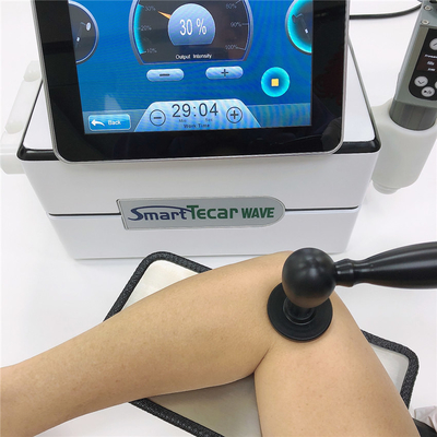 3台スポーツの傷害およびセルライトの効果のボディ物理療法のための1台のTecarのDiathermy EMSの衝撃波機械に付き